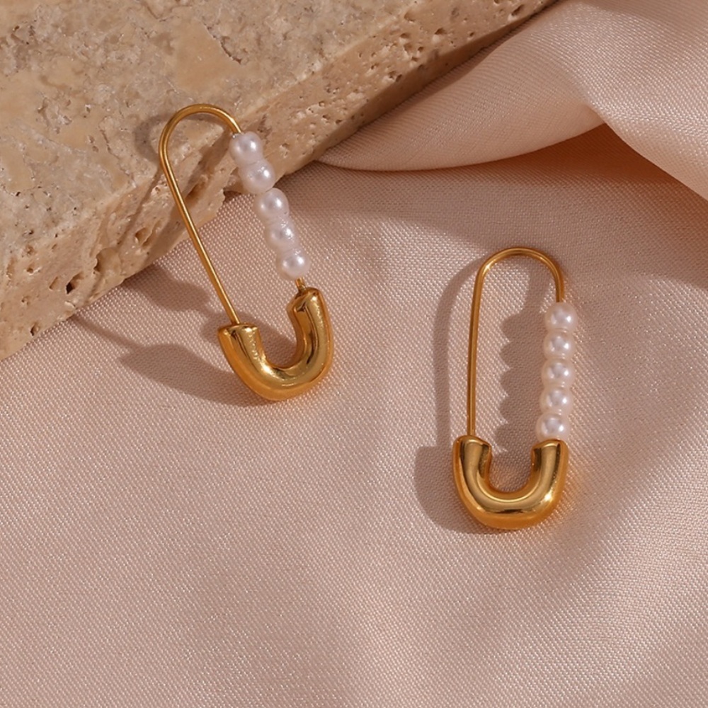 New 18K Gold Pearl Minimalist Earrings, wonderful Earrings, wow Earrings - Picture 4 of 7